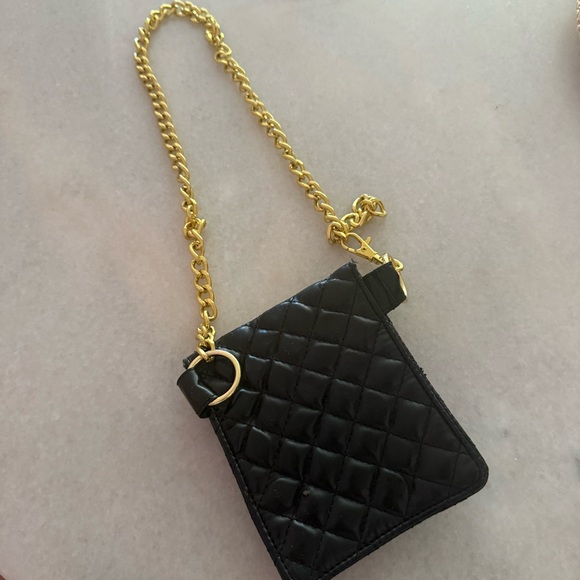 Michael Kors black leather with golden hardware bag - Picture 4 of 4